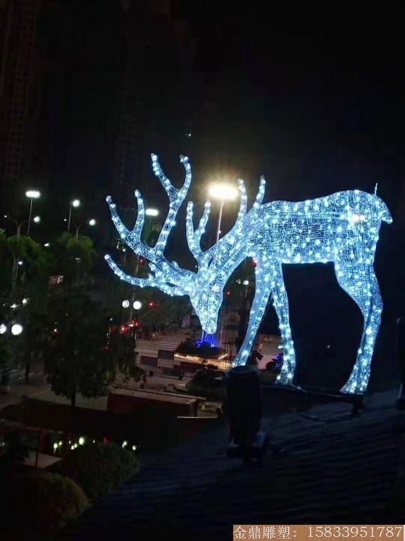 不锈钢大型镂空鹿雕塑，灯光鹿雕塑3