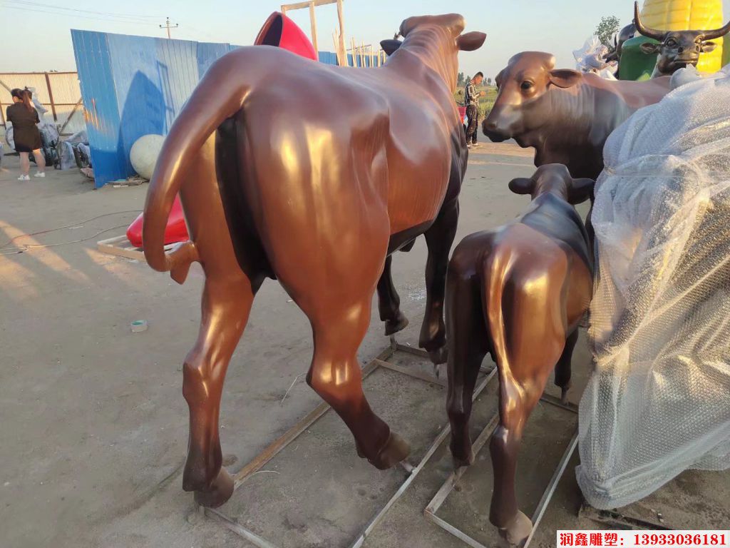 玻璃钢黄牛雕塑 甘肃黄牛雕塑案例分享2